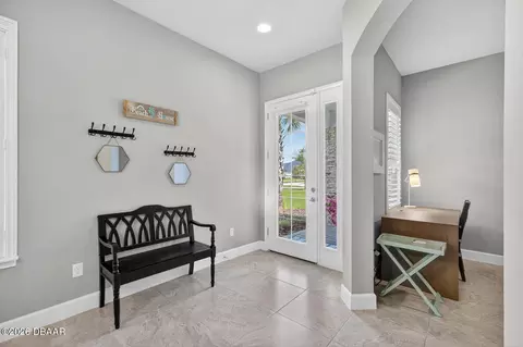 Entry Way - 823 Pinewood Dr, Ormond Beach, FL 32174 photo 2 of 3