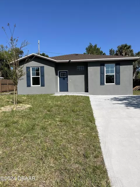 1061 Thunderbird Dr, Daytona Beach, FL 32117