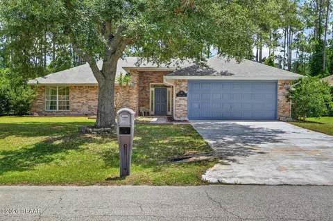 16 Regency Dr, Palm Coast, FL 32164