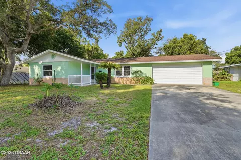 1528 Valencia Ave, Daytona Beach, FL 32117