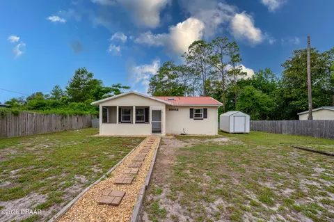 45739 Magnolia St, Paisley, FL 32767