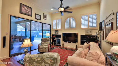 Living - 965 Stone Lake Dr, Ormond Beach, FL 32174 photo 4 of 6