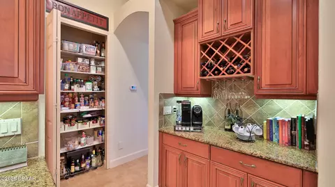 Kitchen - 965 Stone Lake Dr, Ormond Beach, FL 32174 photo 6 of 7
