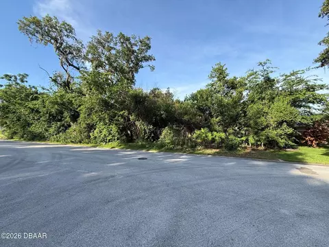12 Pebble Beach Dr, Ormond Beach, FL 32174