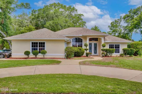 17 Lazy Eight Dr, Port Orange, FL 32128