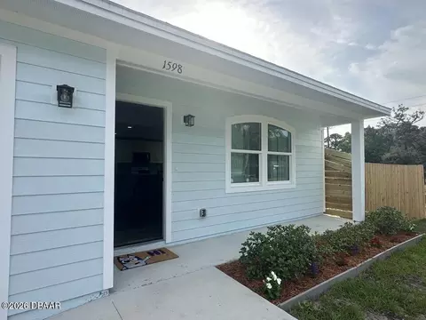 1598 Montgomery Ave, Holly Hill, FL 32117