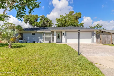 2616 Woodland Dr, Edgewater, FL 32141