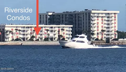 2711 N Halifax Ave, Daytona Beach, FL 32118