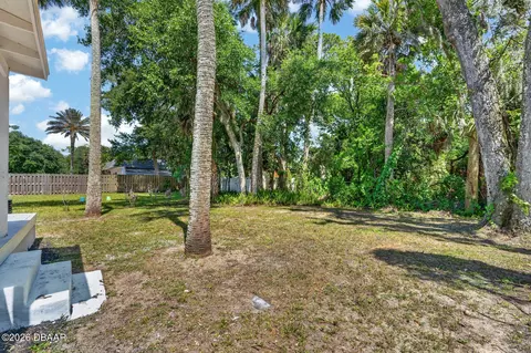 Exterior - 246 Willow Pl, Ormond Beach, FL 32174 photo 5 of 10