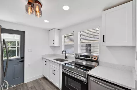 Kitchen - 246 Willow Pl, Ormond Beach, FL 32174 photo 1 of 4