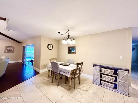 Dining - 123 Rio Pinar Dr, Ormond Beach, FL 32174 photo 3 of 4