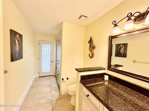 Bath - 123 Rio Pinar Dr, Ormond Beach, FL 32174 photo 7 of 9