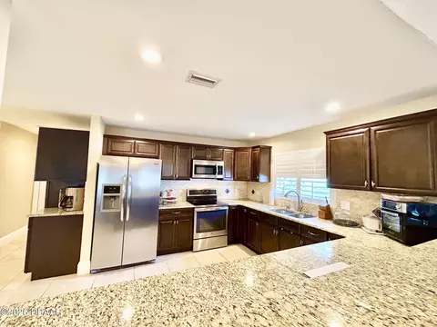 Kitchen - 123 Rio Pinar Dr, Ormond Beach, FL 32174 photo 4 of 4
