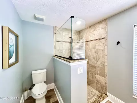 Bath - 123 Rio Pinar Dr, Ormond Beach, FL 32174 photo 4 of 9