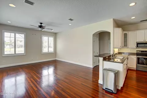 Living - 1413 Kilrush Dr, Ormond Beach, FL 32174 photo 5 of 7