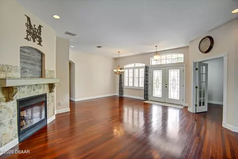 Living - 1413 Kilrush Dr, Ormond Beach, FL 32174 photo 2 of 7