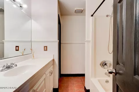 Bath - 119 Bigelow Dr, Edgewater, FL 32132 photo 1 of 1