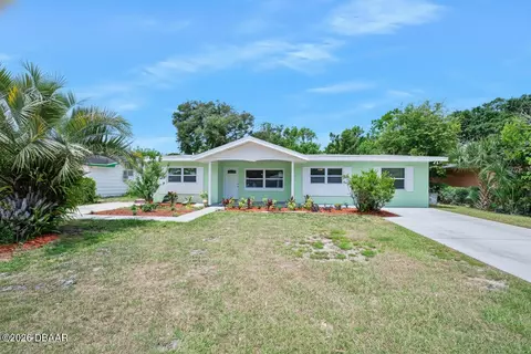1112 Lakewood Park Dr, Daytona Beach, FL 32117