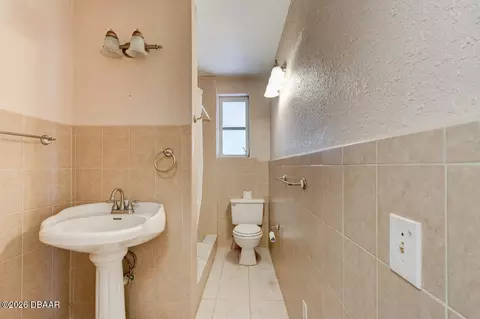 Bath - 392 S Ridgewood Ave, Ormond Beach, FL 32174 photo 1 of 5