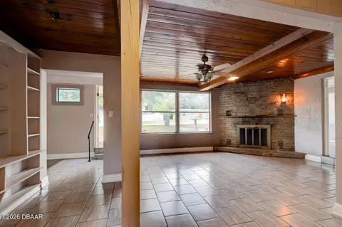 Living - 392 S Ridgewood Ave, Ormond Beach, FL 32174 photo 2 of 6