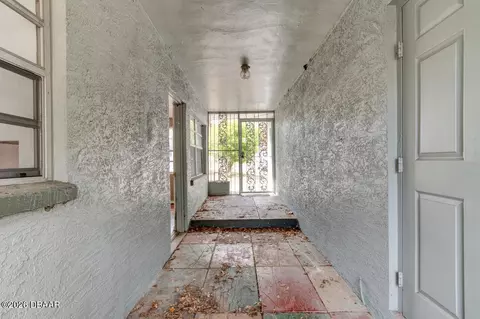 Entry Way - 392 S Ridgewood Ave, Ormond Beach, FL 32174 photo 2 of 2