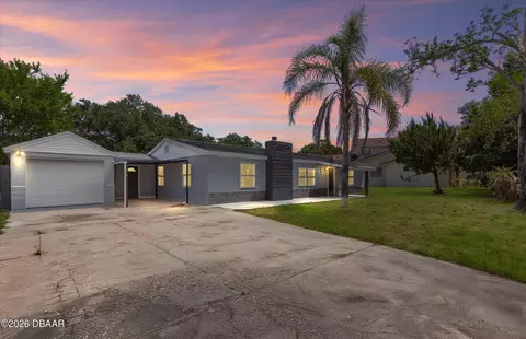 581 Calle Grande St, Ormond Beach, FL 32174