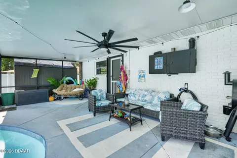 Exterior - 792 N Beach St, Ormond Beach, FL 32174 photo 5 of 16
