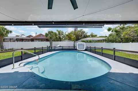 Exterior - 792 N Beach St, Ormond Beach, FL 32174 photo 6 of 16