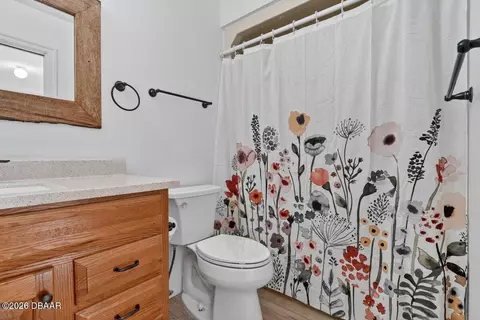 Bath - 171 William St, Edgewater, FL 32141 photo 3 of 6