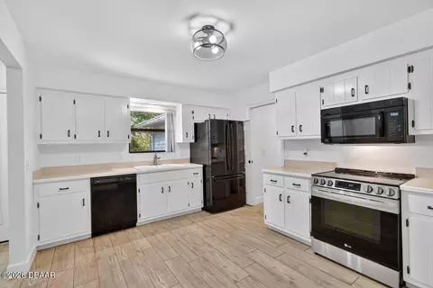 Kitchen - 171 William St, Edgewater, FL 32141 photo 1 of 2