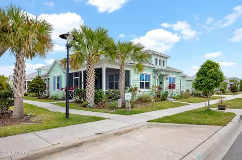 512 Landshark Blvd, Daytona Beach, FL 32124