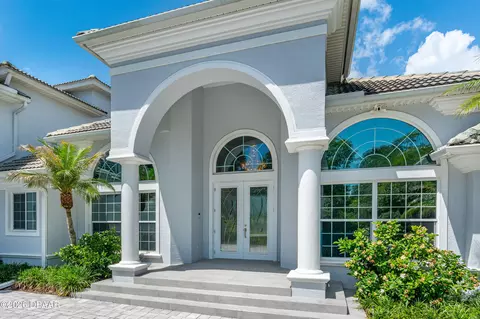 Exterior - 770 John Anderson Dr, Ormond Beach, FL 32176 photo 4 of 12