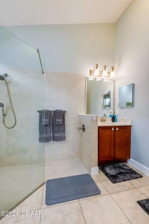 Bath - 642 Elk River Dr, Ormond Beach, FL 32174 photo 3 of 4