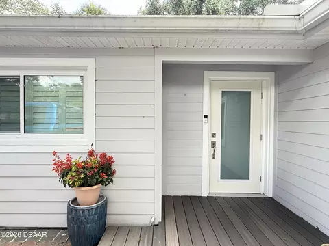4181 Saxon Dr, New Smyrna Beach, FL 32169