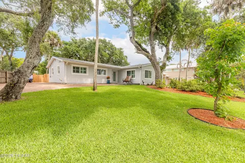 4181 Saxon Dr, New Smyrna Beach, FL 32169