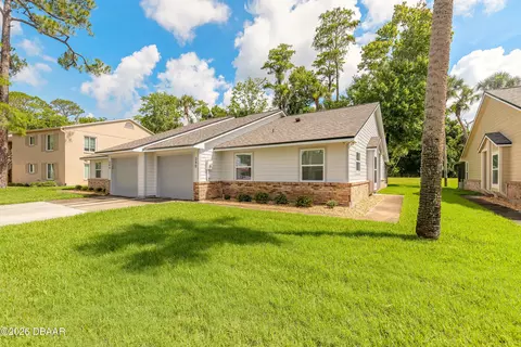 340 Bob White Ct, Daytona Beach, FL 32119