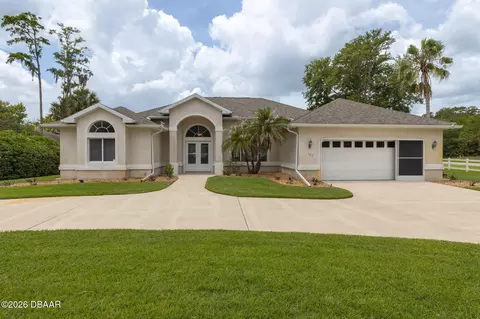 100 Paradise Valley Ct, Daytona Beach, FL 32114