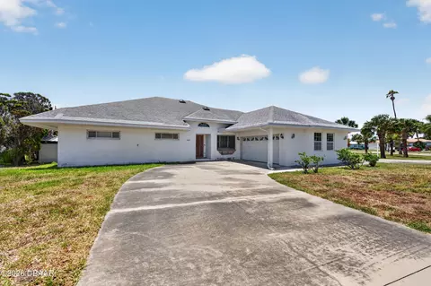 1227 Belaire Dr, Daytona Beach, FL 32118