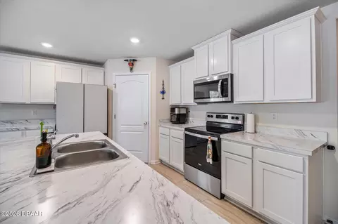 Kitchen - 176 Falcon Ridge Rd, Saint Augustine, FL 32084 photo 1 of 3