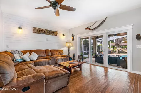 Living - 432 Palm Ave, Ormond Beach, FL 32174 photo 2 of 3