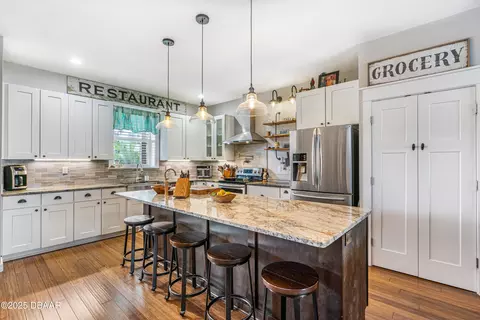 Kitchen - 432 Palm Ave, Ormond Beach, FL 32174 photo 3 of 7