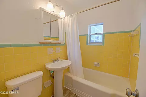 Bath - 59 Hibiscus Dr, Ormond Beach, FL 32176 photo 1 of 1