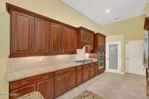 Kitchen - 3753 Mayo Cir, Ormond Beach, FL 32174 photo 2 of 3
