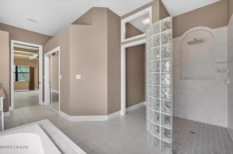 Bath - 3753 Mayo Cir, Ormond Beach, FL 32174 photo 1 of 6
