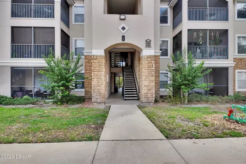 940 Village Trl, Port Orange, FL 32127