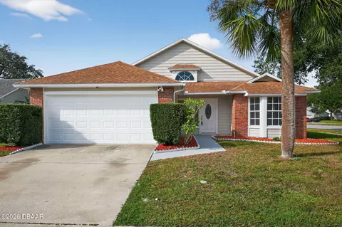 233 S Aberdeen Cir, Sanford, FL 32773