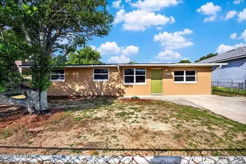 1262 Essex Rd, Daytona Beach, FL 32117
