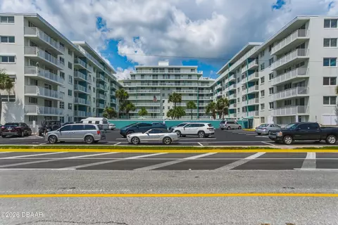2727 N Atlantic Ave, Daytona Beach, FL 32118