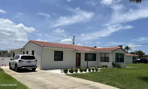 596 Robin Rd, Ormond Beach, FL 32176 photo 4