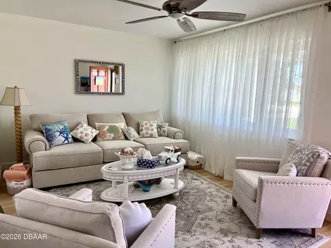 596 Robin Rd, Ormond Beach, FL 32176 photo 6